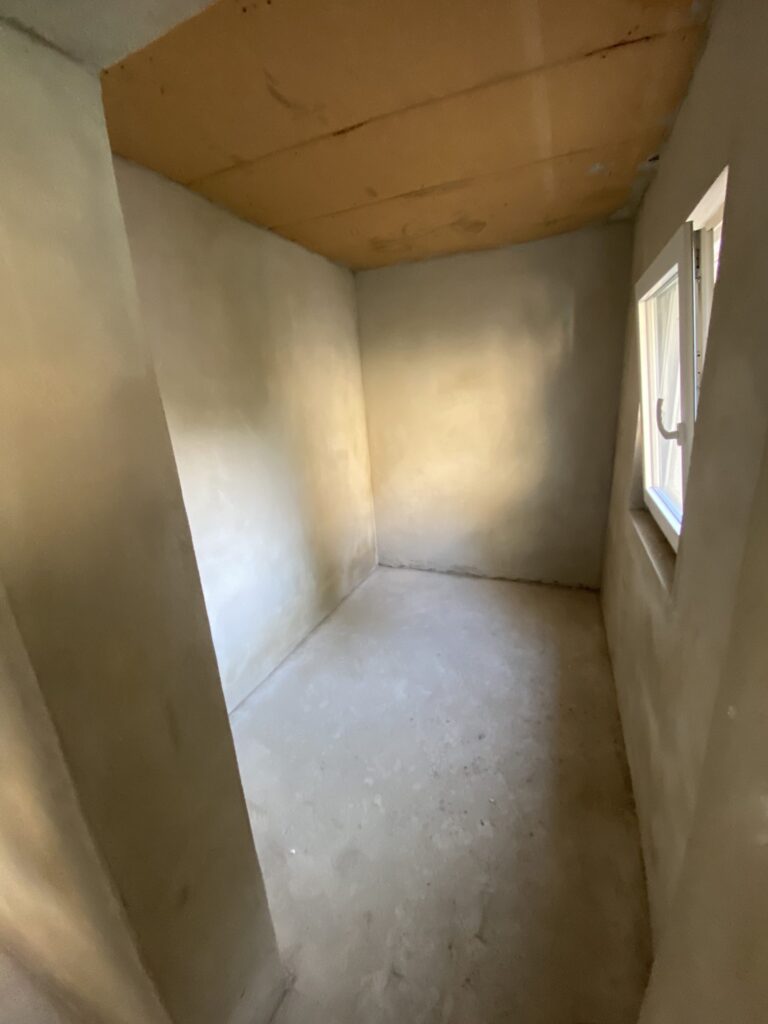 Innen- und Außenputzarbeiten Berlin-Köpenick Rübezahlallee 54 – während der Arbeiten (Bild 3)