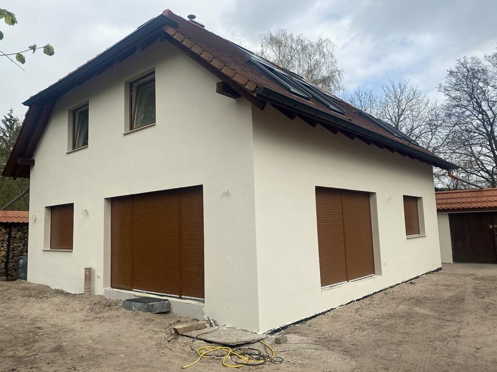 Fassade WDVS Einfamilienhaus Potsdam Am Großen Horn – nach der Sanierung (Bild 2)