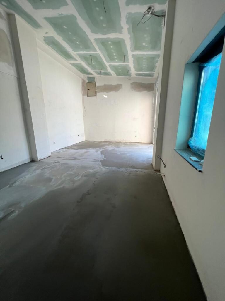 Fassade WDVS Berlin-Neukölln Scheveninger Straße – während der Arbeiten (Bild 1)