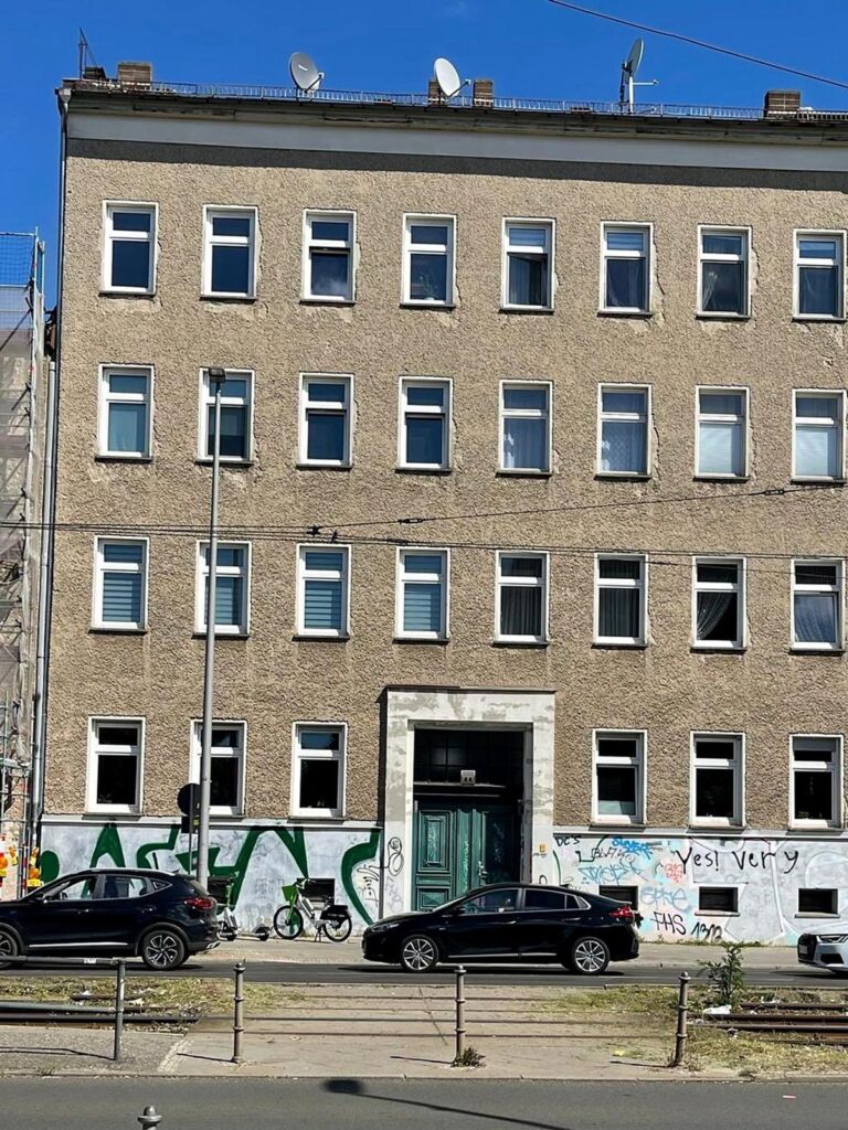 WDVS Klempnerarbeiten Berlin Lichtenberg Hauptstraße – vor der Sanierung