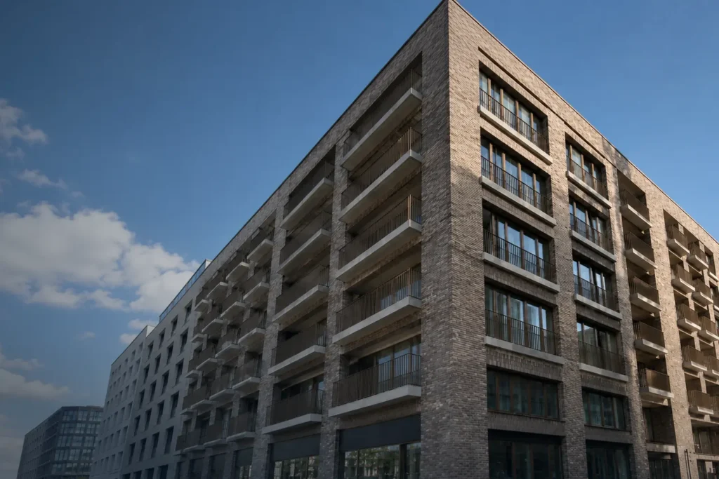 Moderne Fassade mit Balkonen – Startbild von PCG Pro Construction, Berlin