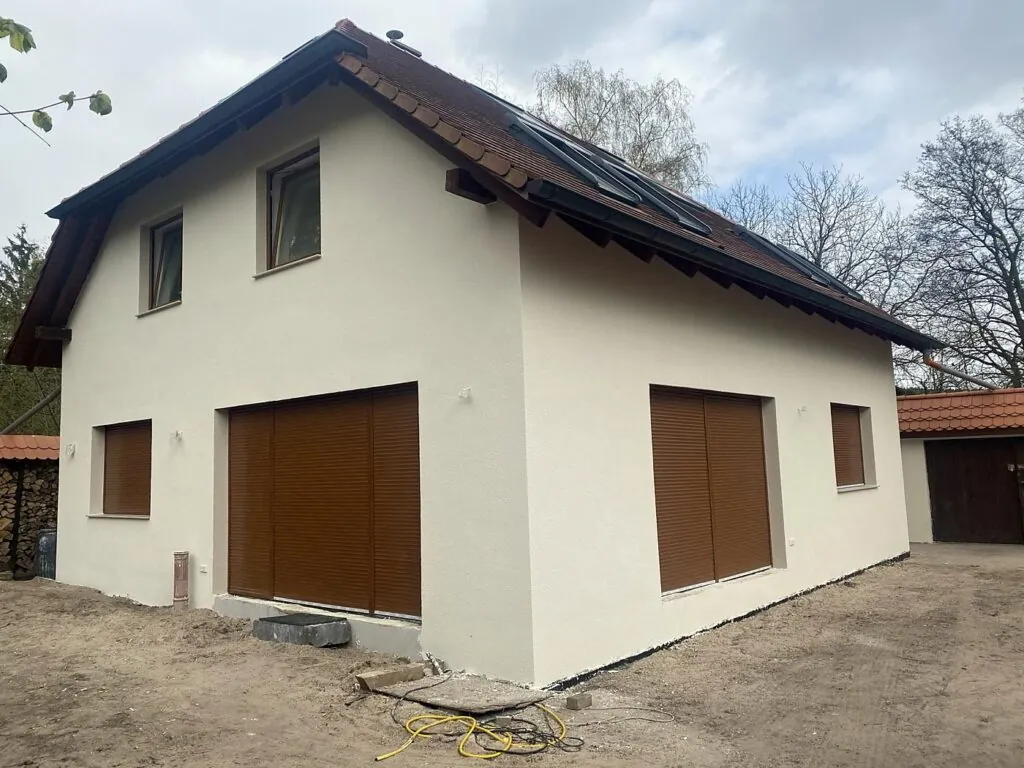 Fassade WDVS Einfamilienhaus Potsdam Am Großen Horn – nach der Sanierung (Bild 2)